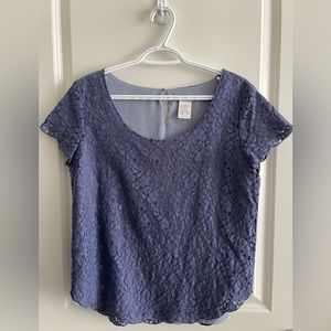 LIKE NEW Talula Lace Top Short Sleeve Size L